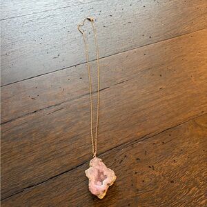 Gold Chain Necklace with Lilac Quartz Pendant